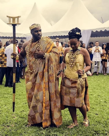 curvy african bridal outfit