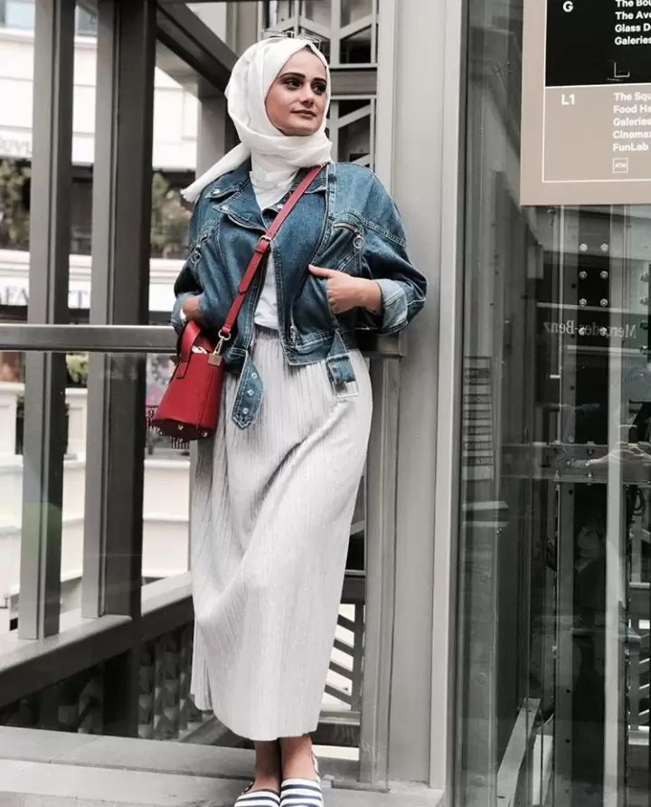 Stunning Outfits To Wear With Hijab (24)