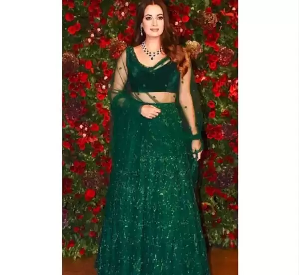 dia mirza green