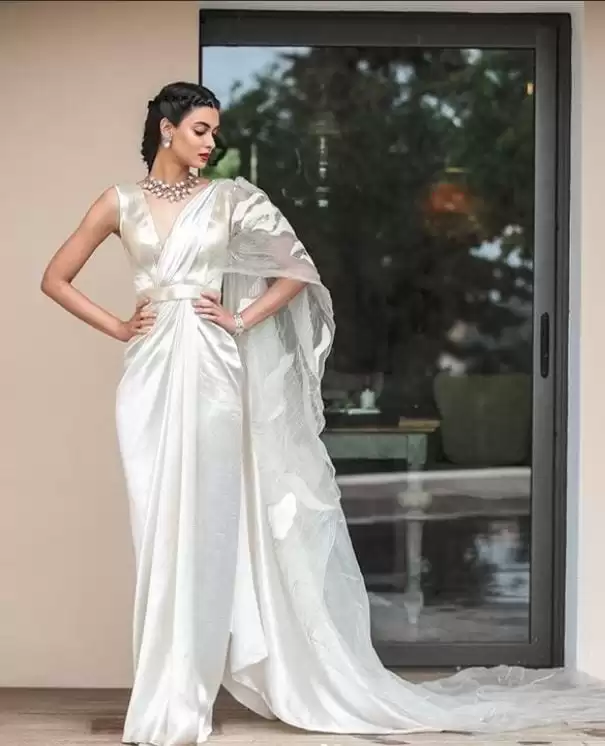 diana penty white saree