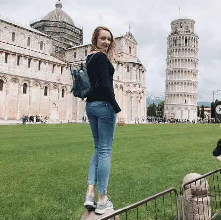 packing list and outfit ideas for trip to italy