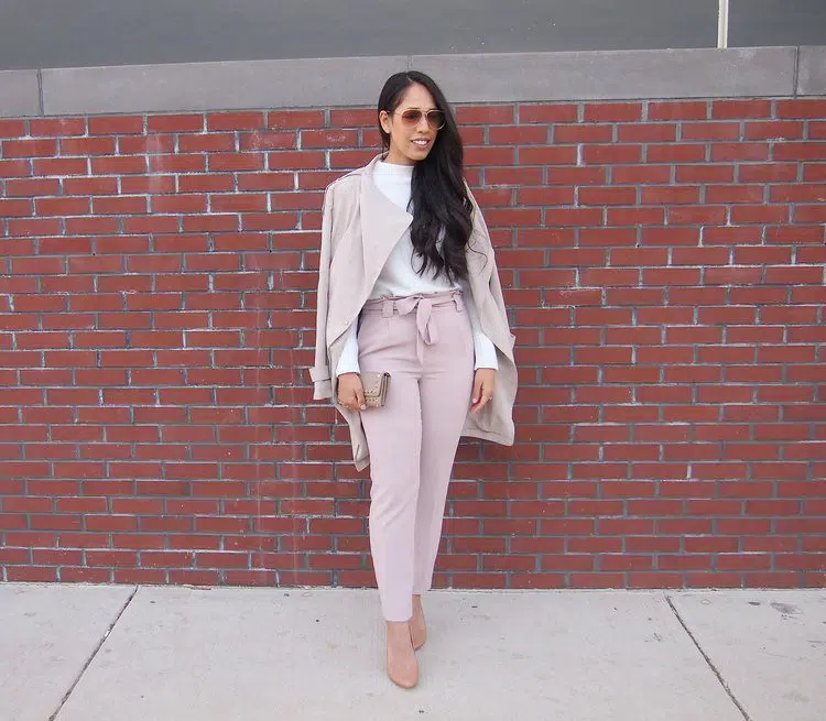 Light Colored High Waisted Pants With Nude Heels