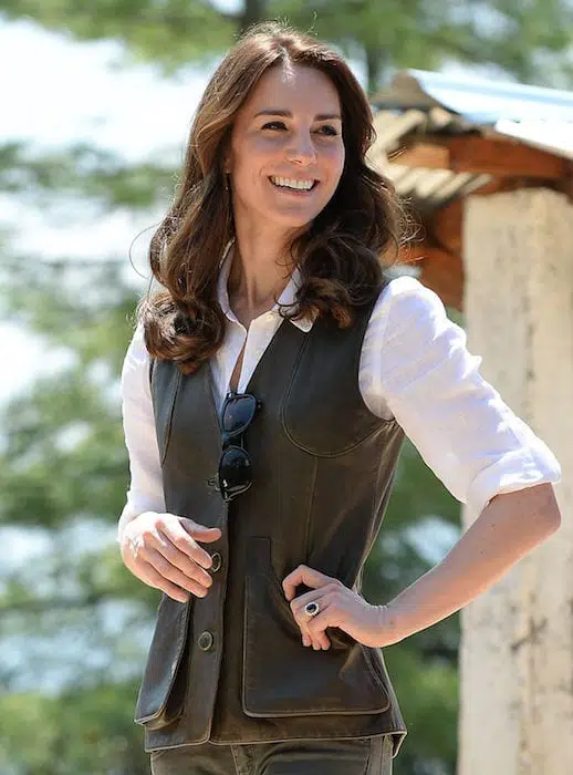 kate middleton travel outfits