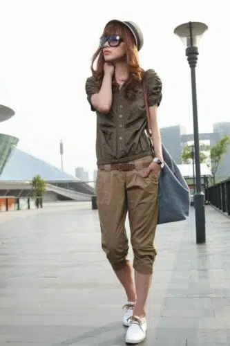 Khaki Pant Outfits for Women