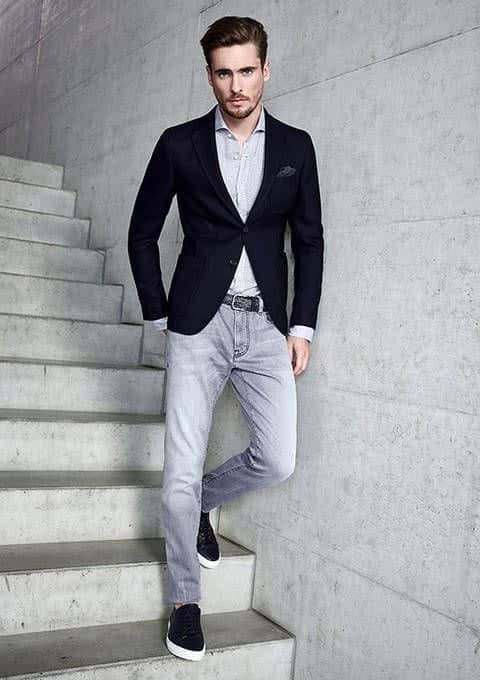 How to style grey jeans for men 14