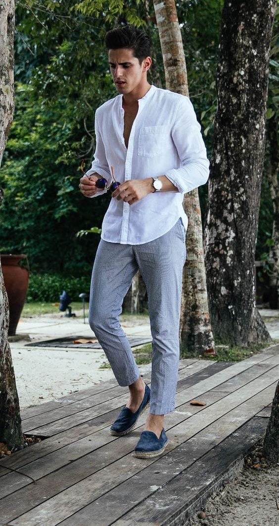 How to style grey jeans for men 18