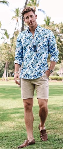 25 Cool & Stylish Bermuda Shorts Outfits For Men This Season