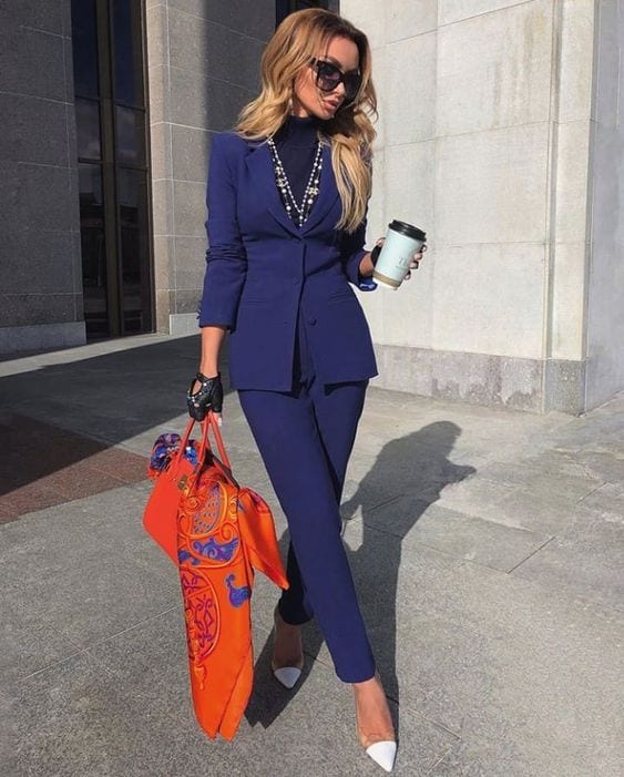 32 Formal Outfits for Working Women to Look Elegant & Stylish