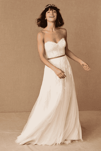 Engagement Outfits for Brides: 35 Engagement Dress Ideas