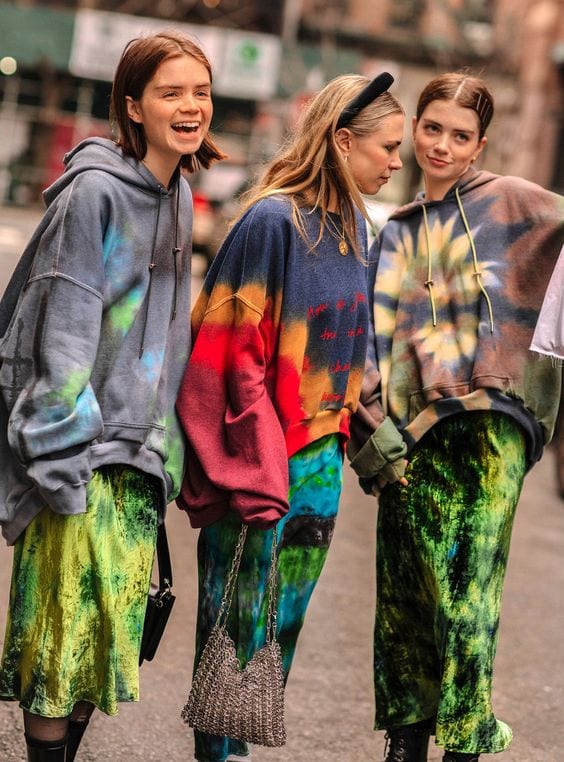tie-dye outfits
