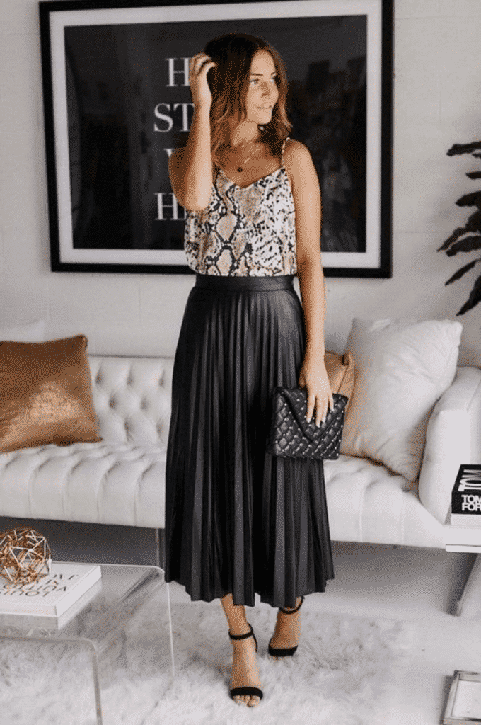 Black pleated clearance skirt outfit ideas