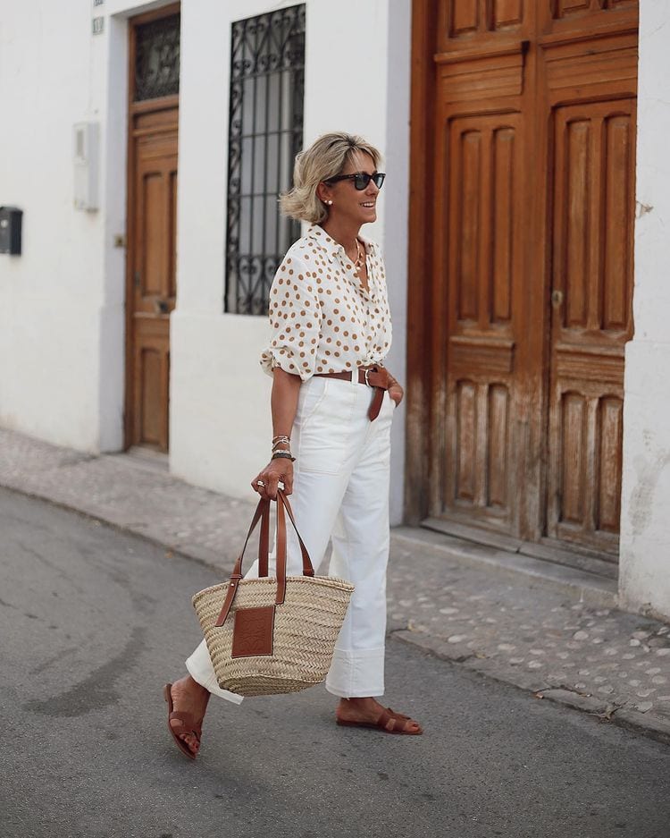 47 Best Outfits for Petite Women Over 50 to Wear This Year