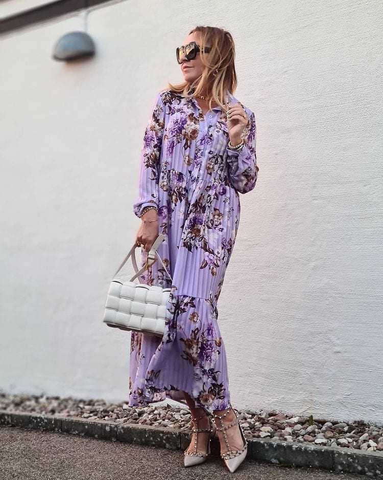38 Best Outfits for Petite Women Over 50 in 2021