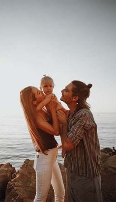 beach family photoshoot outfits