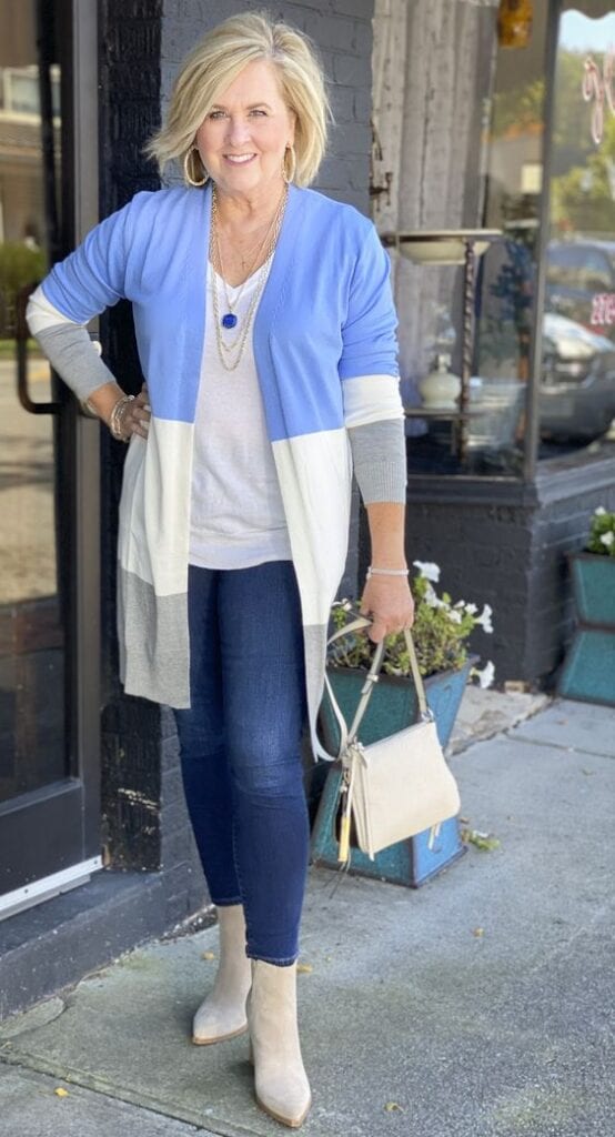 what to wear with blue cardigan