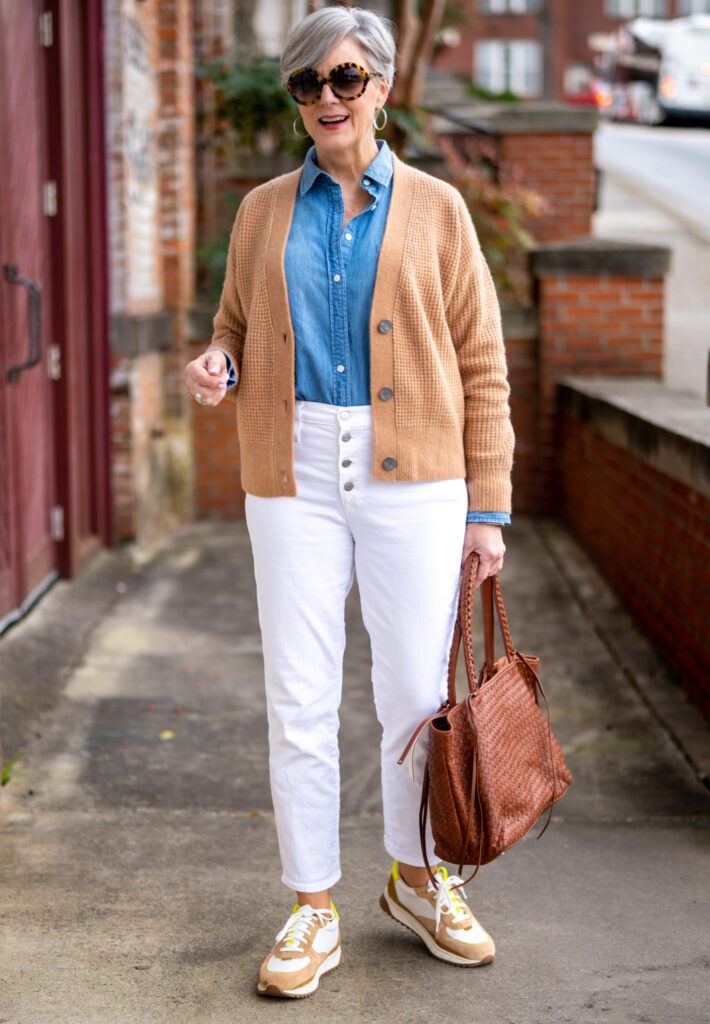 36 Best Cardigan Outfits For Women Over 50 to Wear