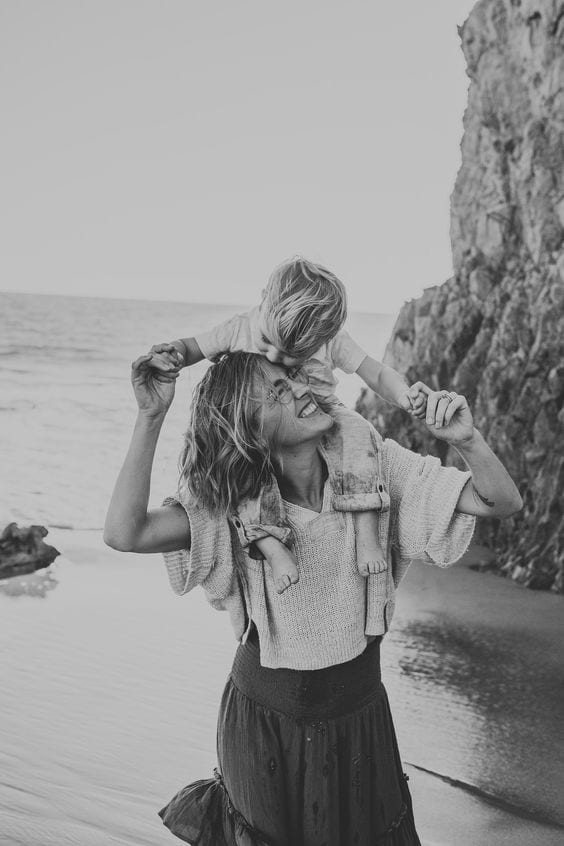 beach family photoshoot outfits