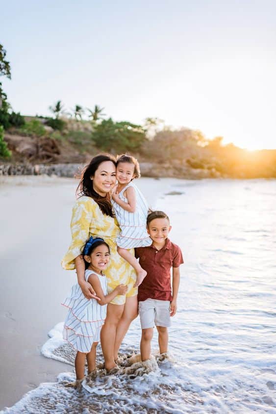 beach family photoshoot outfits