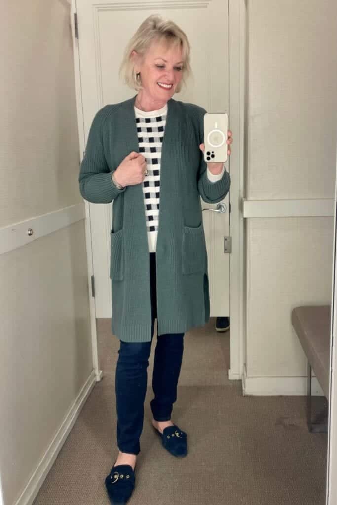 36 Best Cardigan Outfits For Women Over 50 to Wear