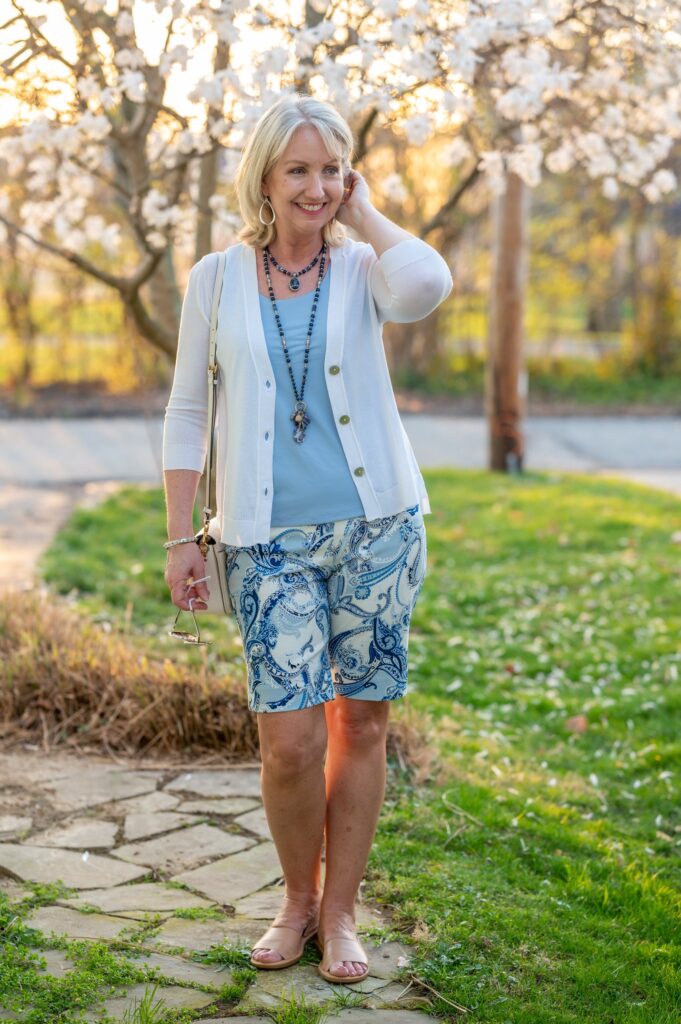 36 Best Cardigan Outfits For Women Over 50 to Wear