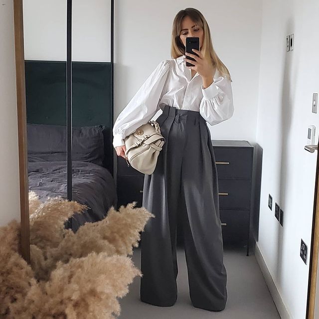 Details 77+ pleated trousers outfit best - in.duhocakina