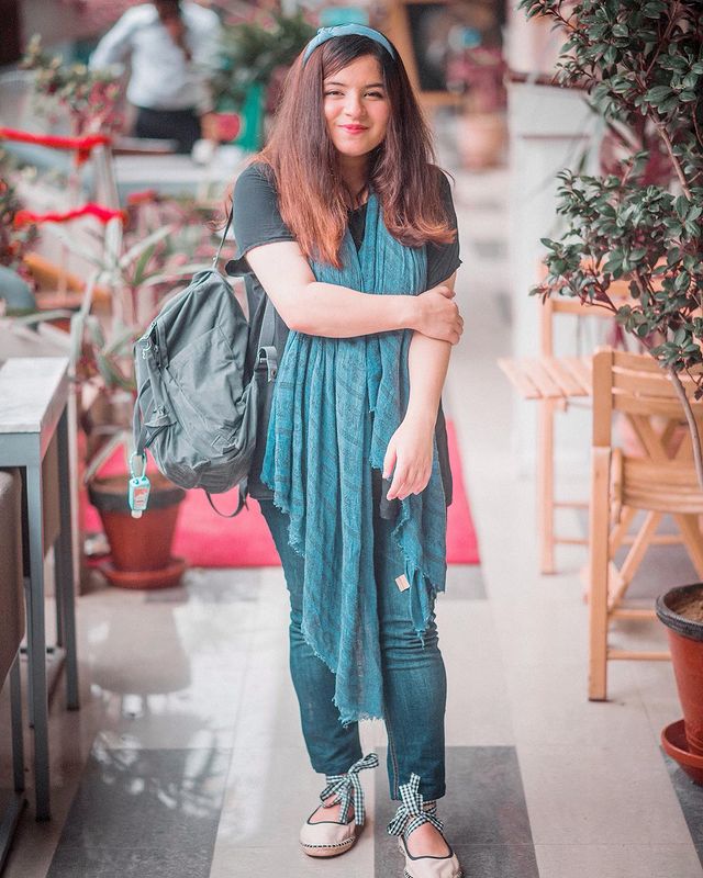 Pakistani Girl's University Outfits