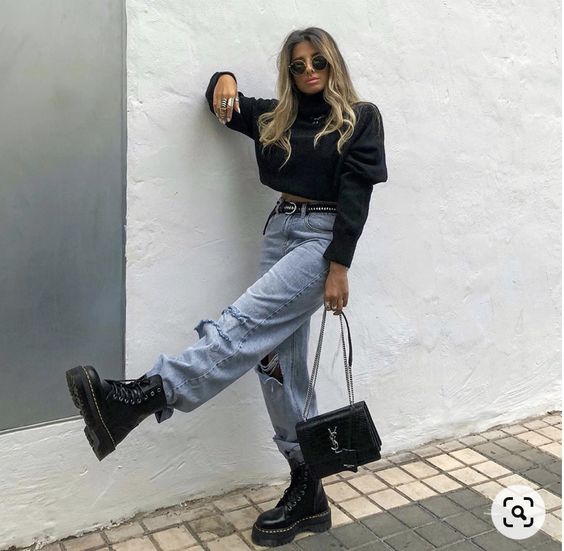 How to Wear Doc Martens? 20 Outfits with Black Doc Martens