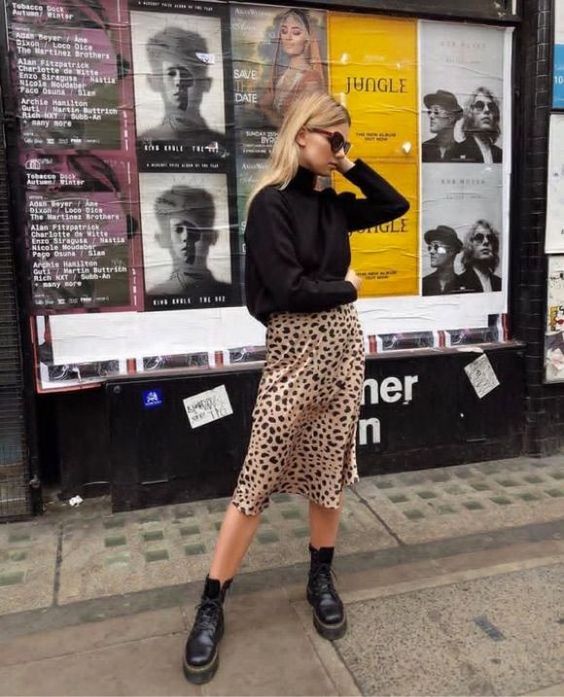 20 Outfits with Black Doc Martens for Girls to Wear in 2021