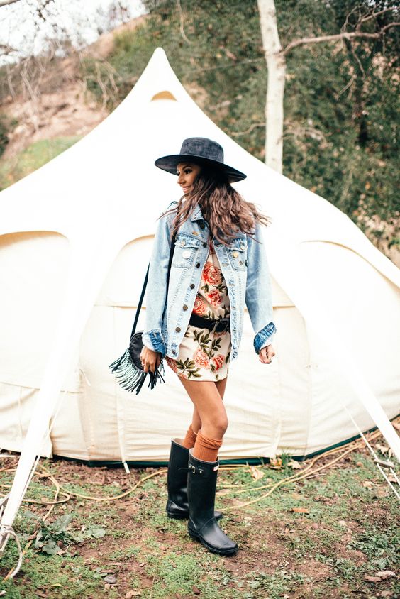 20 Stylish Glamping Outfit Ideas for Girls with Tips