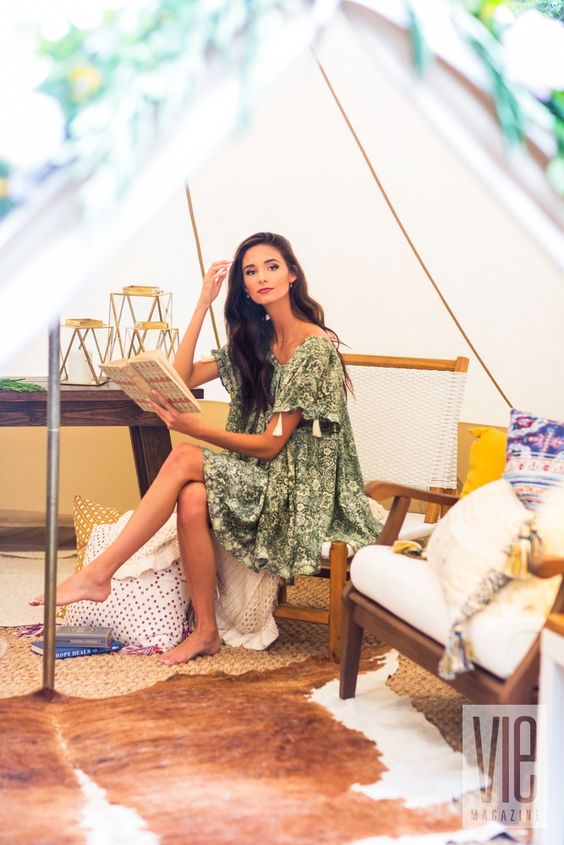 20 Stylish Glamping Outfit Ideas for Girls