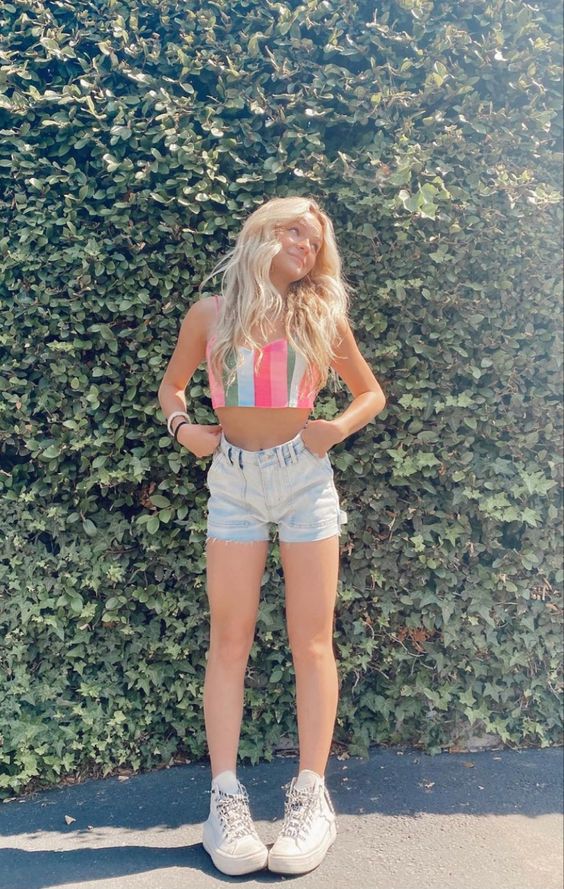 20 Cutest Summer Camping Outfits for Teen Girls to Wear 2021