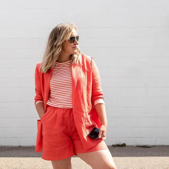 Striped top and Blazers with Shorts Outfits