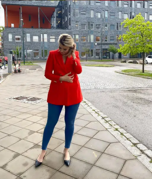 red blazer outfits