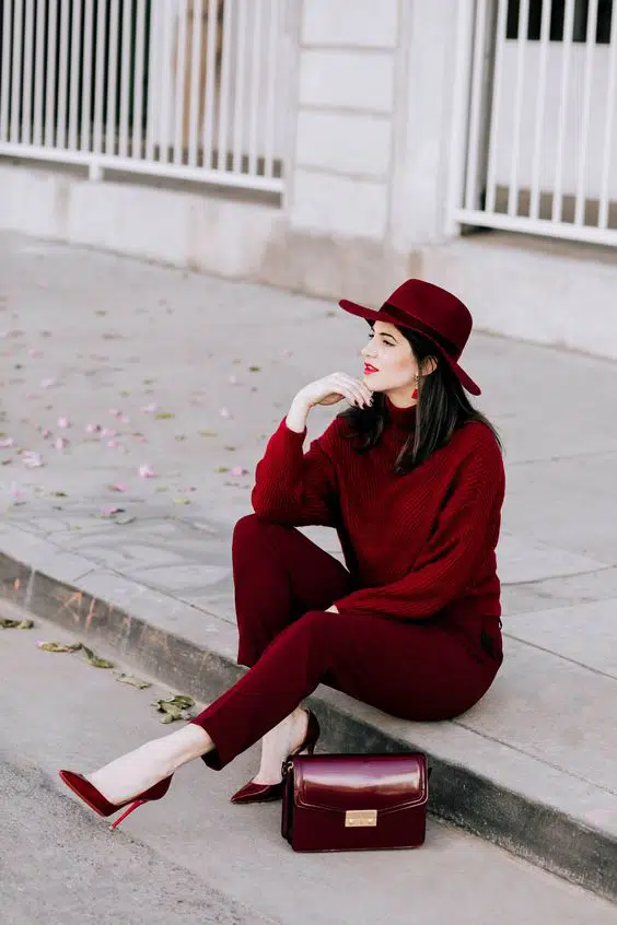 How To Wear Burgundy Sweater 