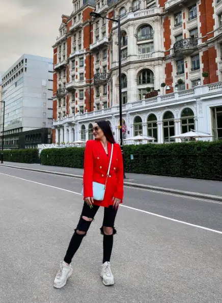 red blazer outfits