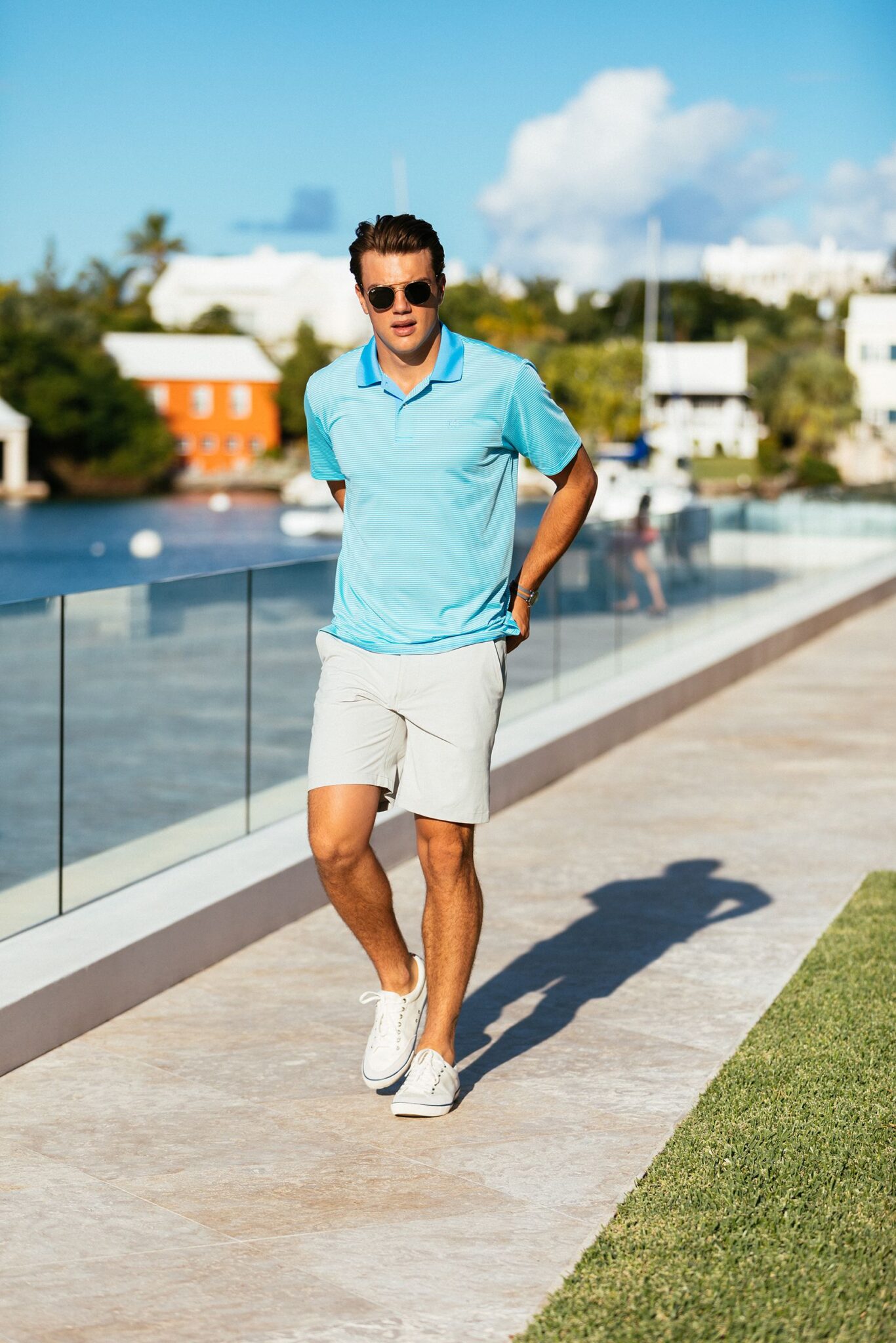 What To Wear To A Water Park for Men? 20 Outfit Ideas