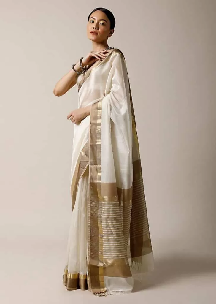 how to wear a white saree