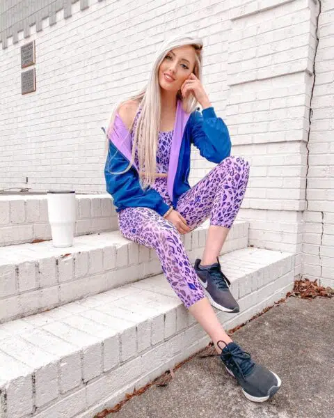 how to style purple leggings