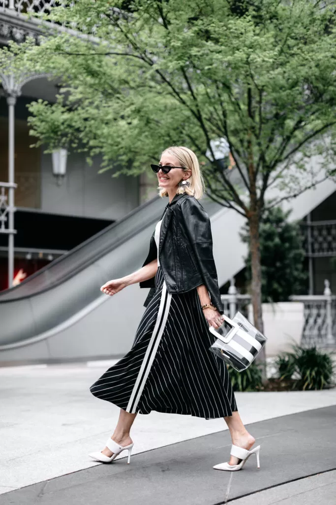 striped skirt outfit