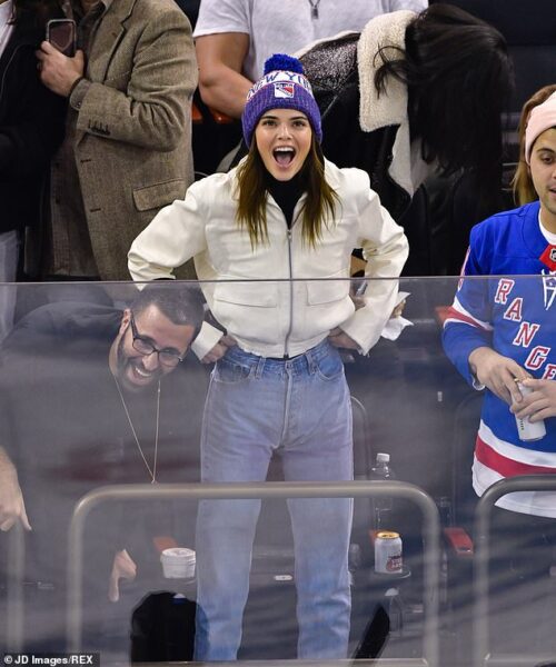 Hockey Game Outfits What To Wear To A Hockey Game