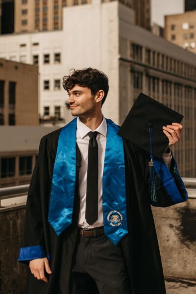 Graduation Outfits For Guys 2 400x600 