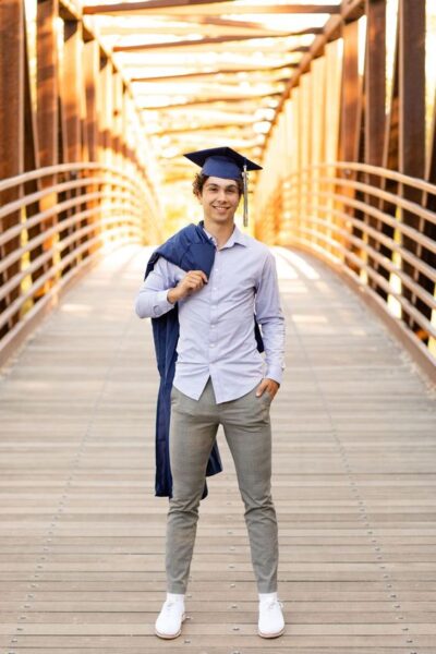 Graduation Outfits For Guys 9 400x600 
