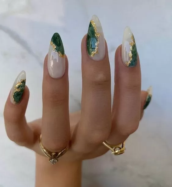 christmas nail designs for 2023